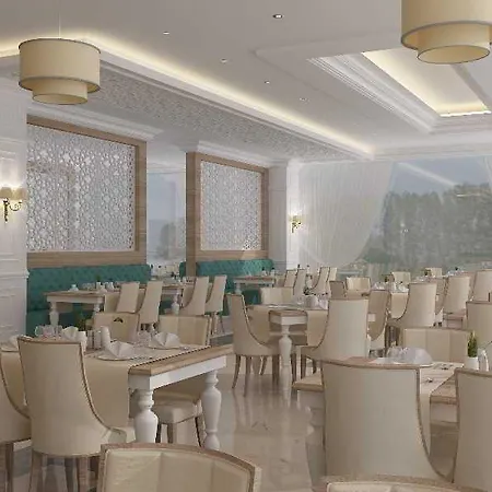 Elegance Hotel 4*